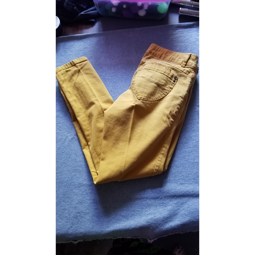 Size 8 goldenrod jeans